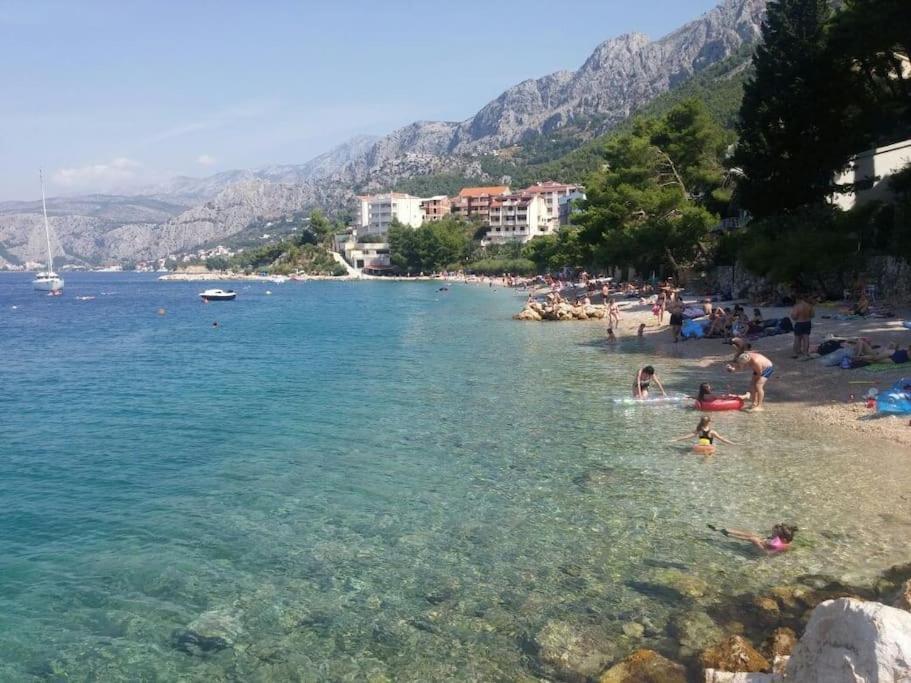 Lovely Apartment Omis Exterior photo